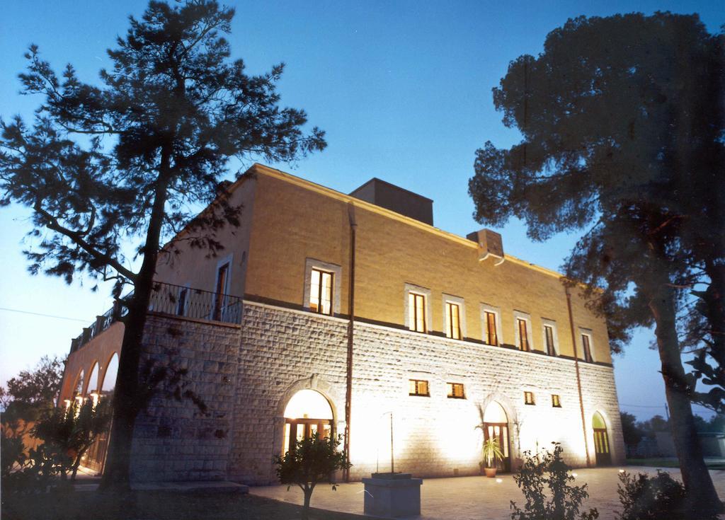 Villa Carcano Trani Exterior photo