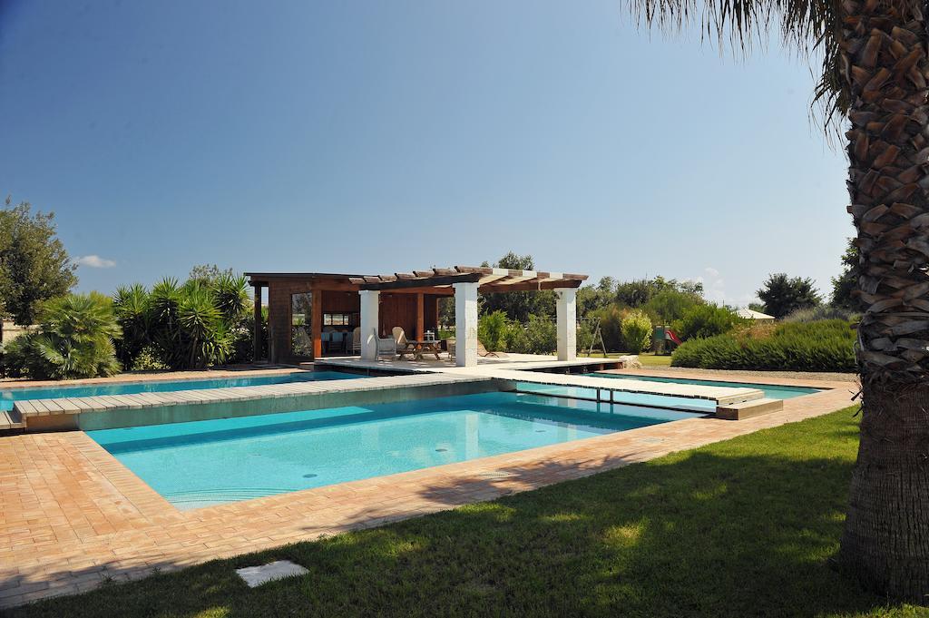 Villa Carcano Trani Exterior photo